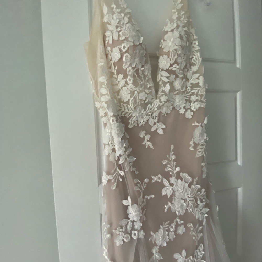 Madi Lane Bridal Gown size 10 - Picture 10 of 10